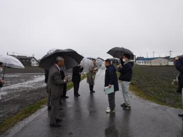 産業建設常任委員会の様子